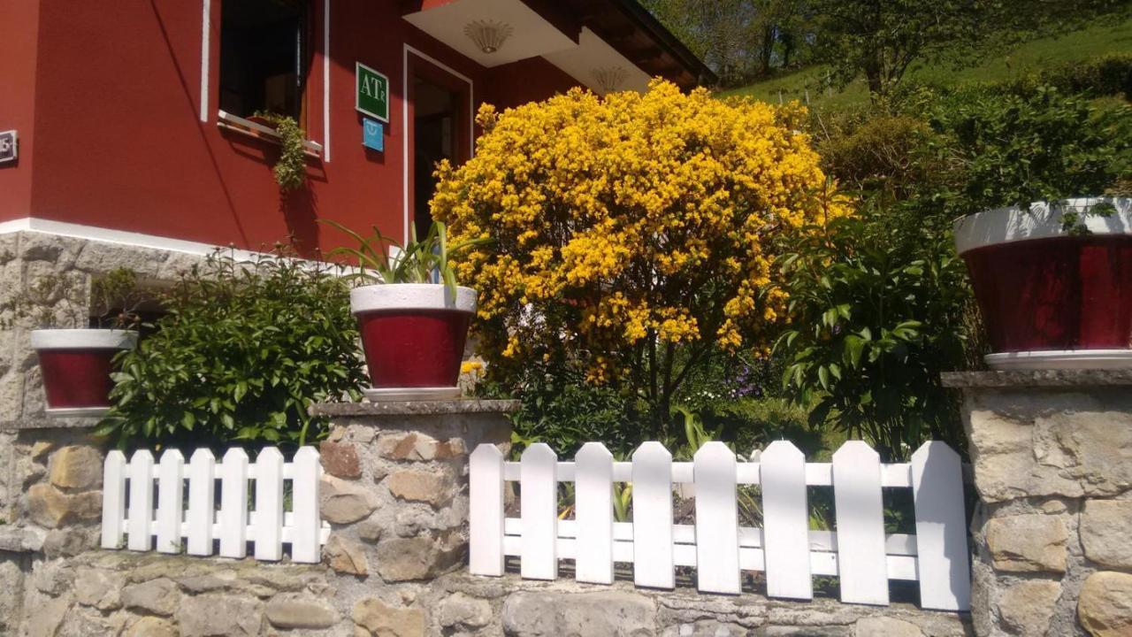 Apartamentos Huerta Carua I Y II Piloña Exteriör bild